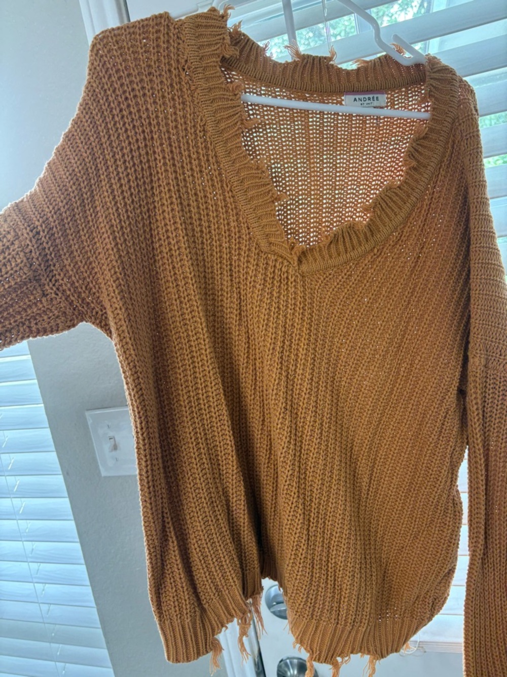 ANDREE BY UNIT Distressed V-Neck Sweater - Camel